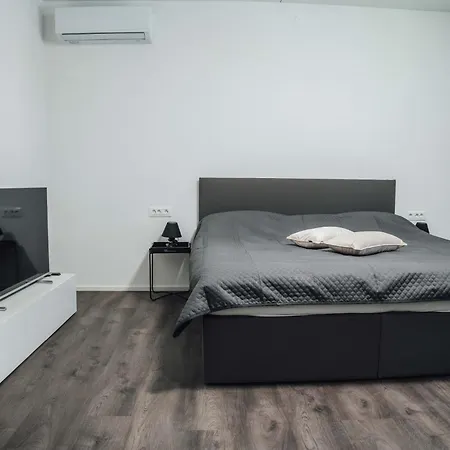 Palace Garden Liubliana