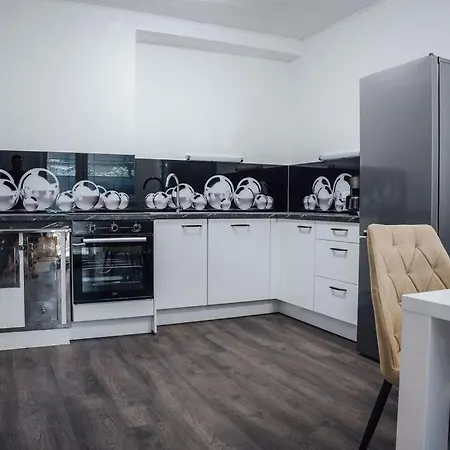 Palace Garden ليوبليانا