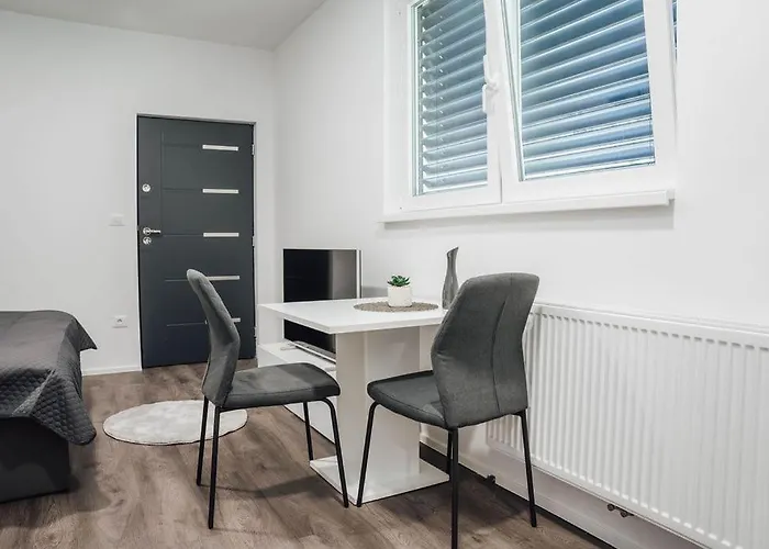 Palace Garden ليوبليانا