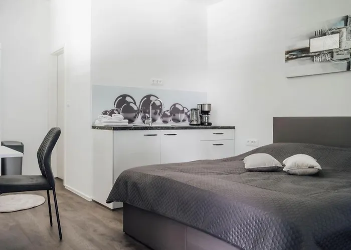 Palace Garden Lejlighed *